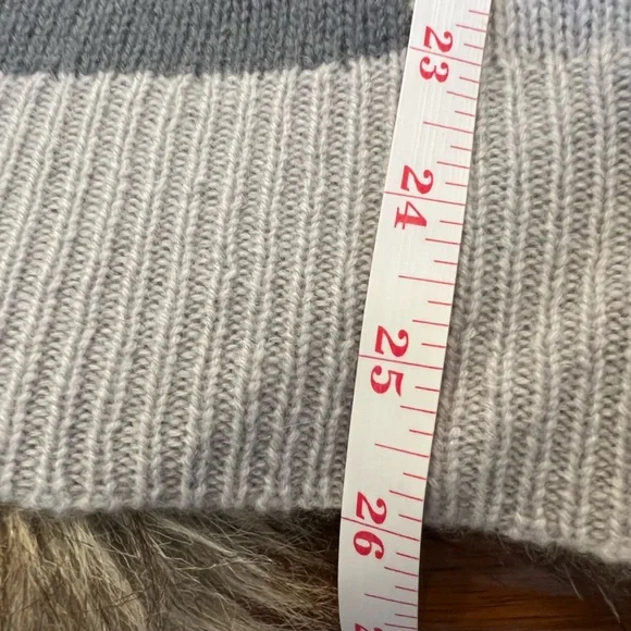 NWOT SKULL 100% CASHMERE SWEATER💀